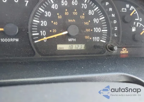 2001 Toyota Tundra Sr5 V8 from USA, damaged, VIN 5TBBT44191S168009